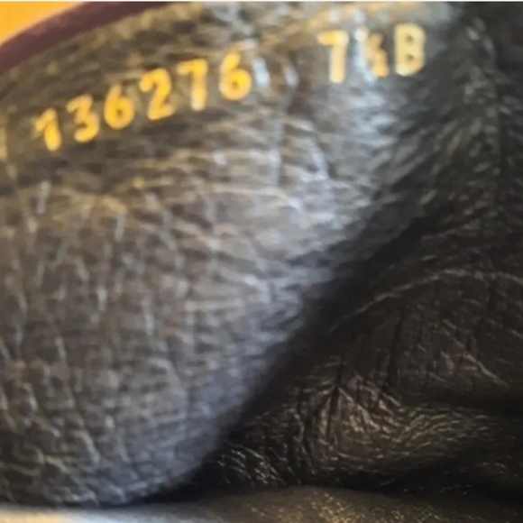 GUCCI ROYAL PURPLE SUEDE SLOUCHY POINT TOE KNEE BOOTS - Picture 7 of 8